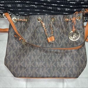 MICHEAL KORS LONG SHOULDER BAG
